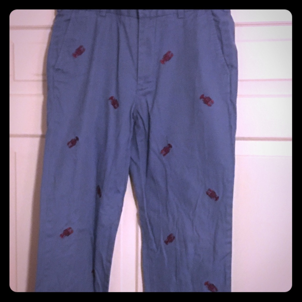 Cool Chino pants with lobsters.